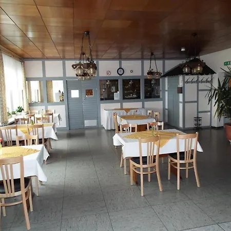 Han/Misafirhane Garni Zum Reinhardswald 3*