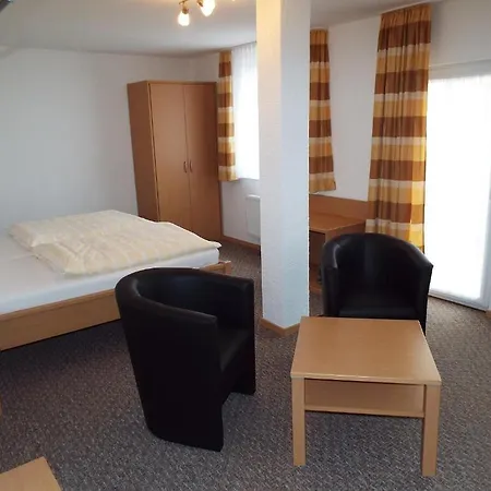 Han/Misafirhane Garni Zum Reinhardswald 3*