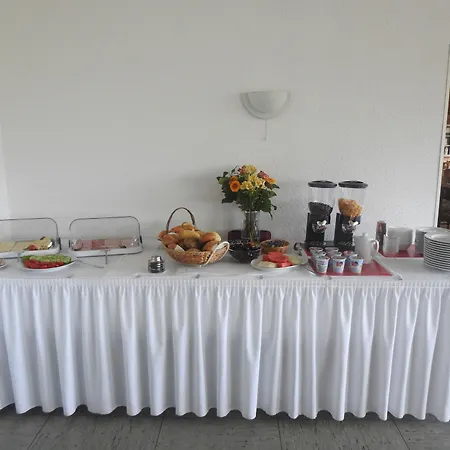 Garni Zum Reinhardswald Inn