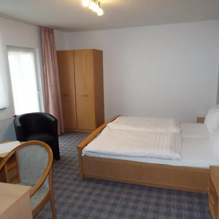 Penzion Garni Zum Reinhardswald Gewissenruh