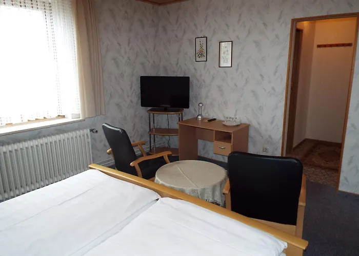 Garni Zum Reinhardswald بيت ريفي 3*